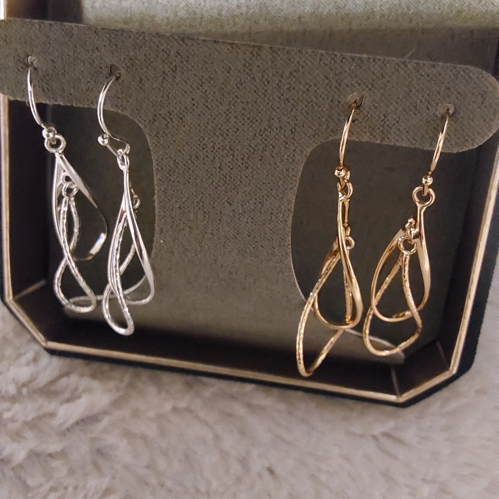 🌺 NIB Brilliance Silver Plated Gold & Silver Drop Earrings